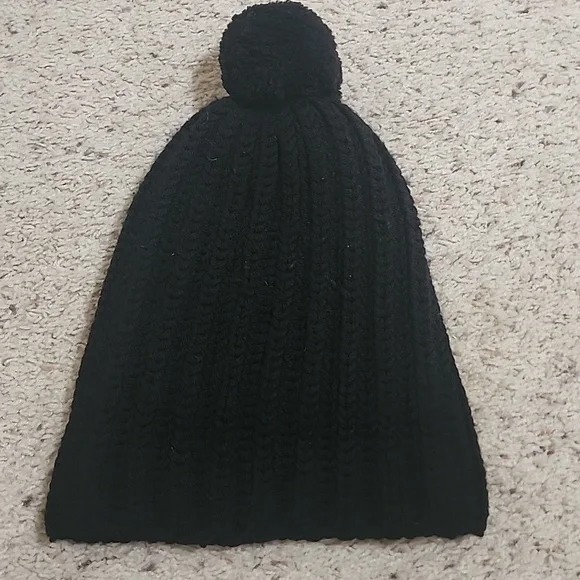 Gucci Black Wool Puff Beanie Winter Cap Hat Sz. S (stretchy) - Picture 4 of 6
